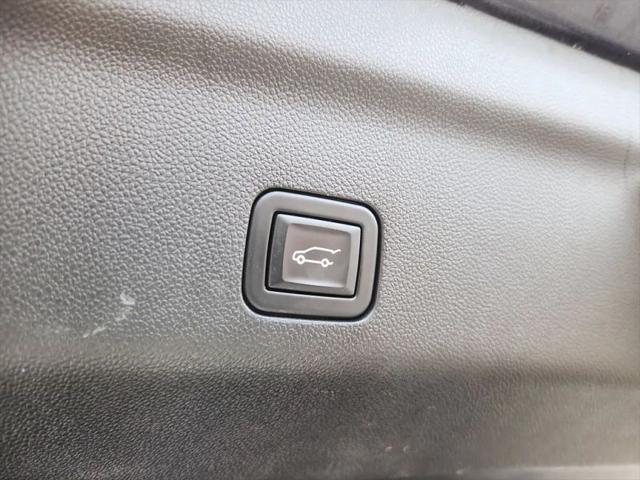 2024 Chevrolet Suburban 4WD LT