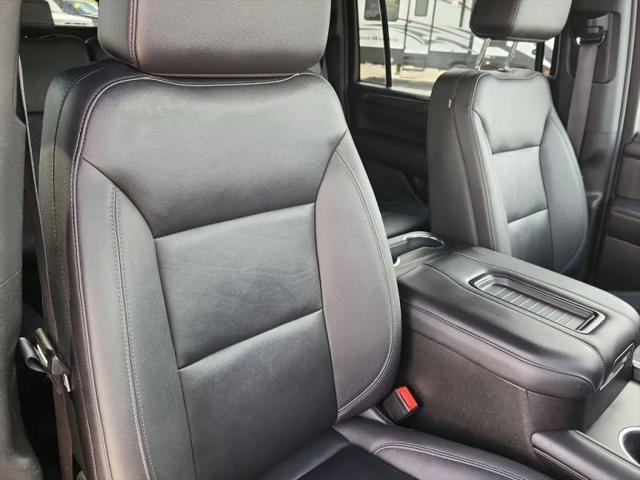 2024 Chevrolet Suburban 4WD LT