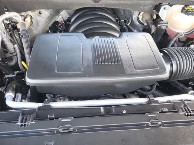 2024 Chevrolet Suburban 4WD LT