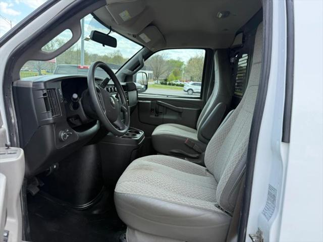2023 Chevrolet Express Cargo Van RWD 2500 Regular Wheelbase WT