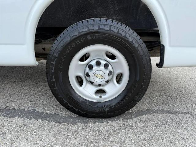 2023 Chevrolet Express Cargo Van RWD 2500 Regular Wheelbase WT