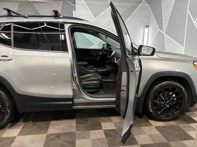 2024 GMC Terrain AWD SLT