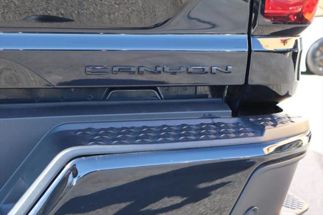 2023 GMC Canyon 4WD Crew Cab Short Box Denali