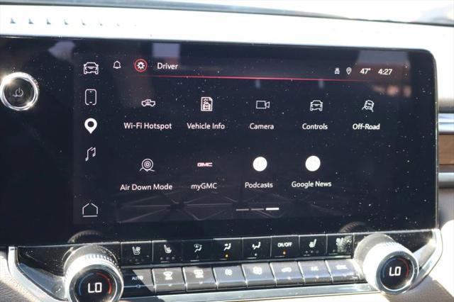2023 GMC Canyon 4WD Crew Cab Short Box Denali