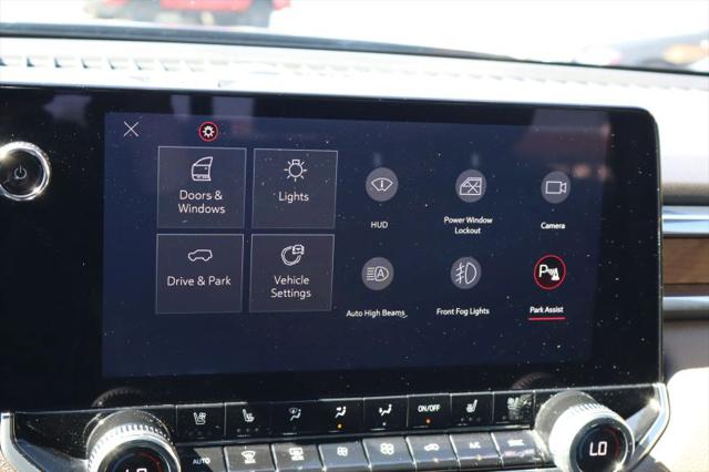 2023 GMC Canyon 4WD Crew Cab Short Box Denali