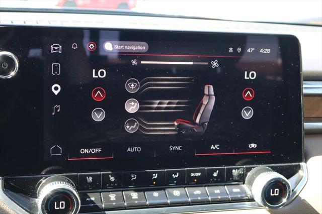 2023 GMC Canyon 4WD Crew Cab Short Box Denali