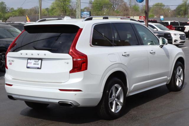 2017 Volvo XC90 T5 Momentum