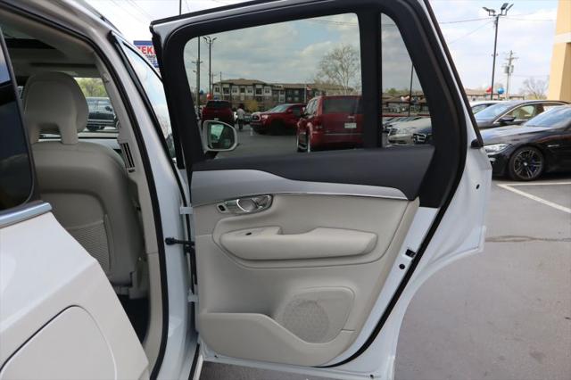 2017 Volvo XC90 T5 Momentum