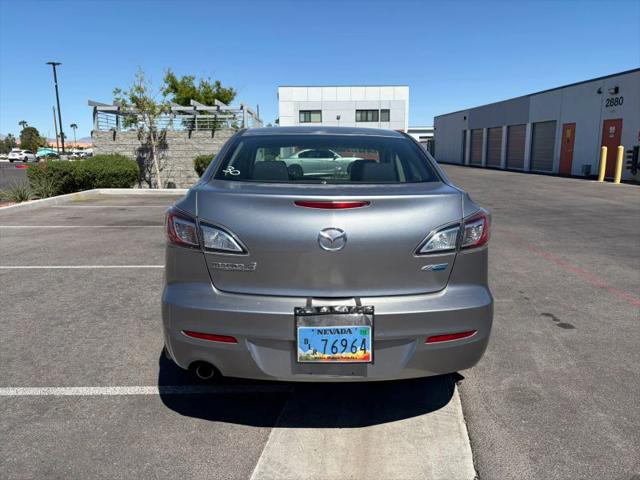 2013 Mazda Mazda3 i Touring