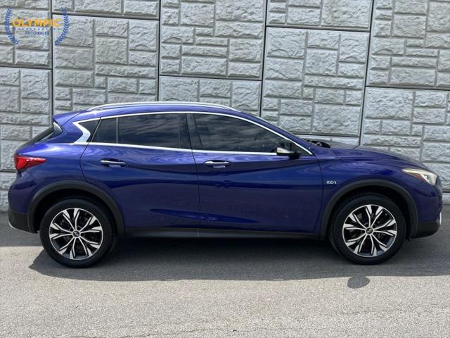 2018 INFINITI QX30 Luxury
