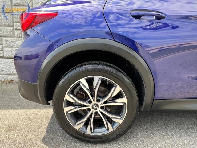 2018 INFINITI QX30 Luxury