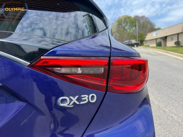 2018 INFINITI QX30 Luxury
