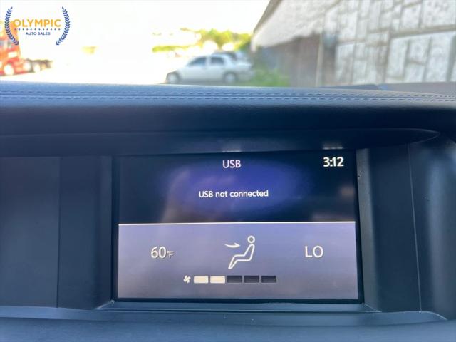 2018 INFINITI QX30 Luxury