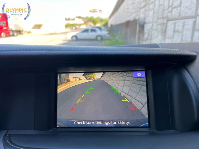 2018 INFINITI QX30 Luxury
