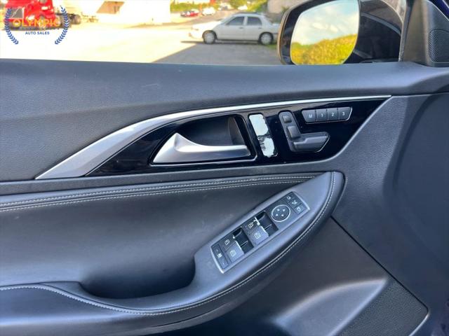 2018 INFINITI QX30 Luxury