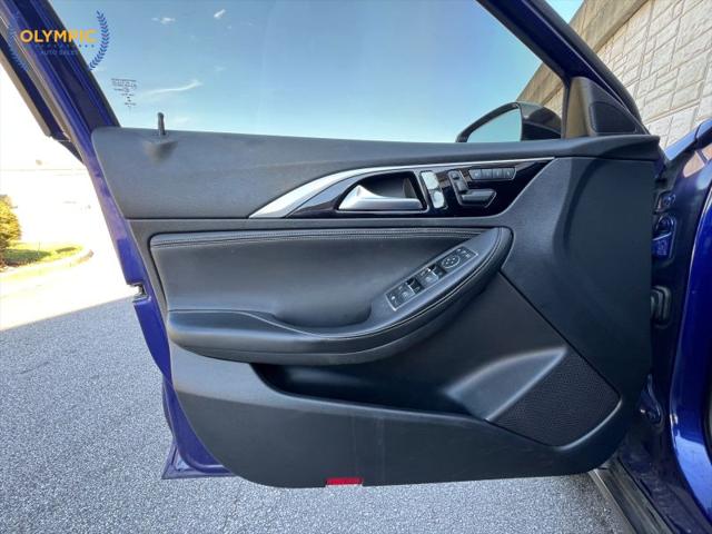 2018 INFINITI QX30 Luxury