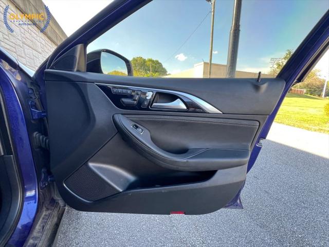 2018 INFINITI QX30 Luxury