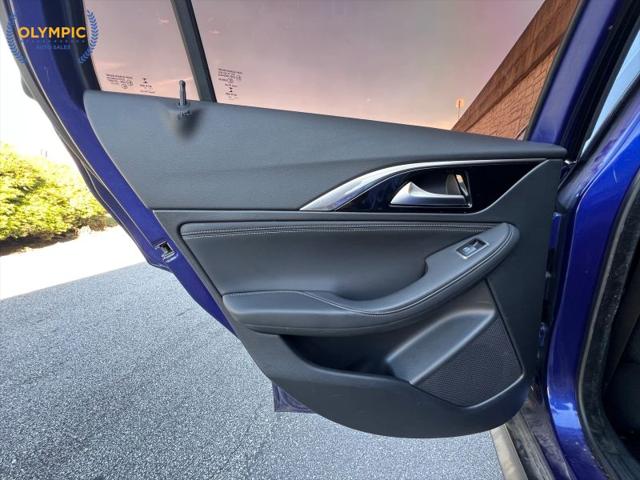2018 INFINITI QX30 Luxury