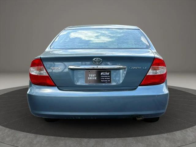 2004 Toyota Camry LE