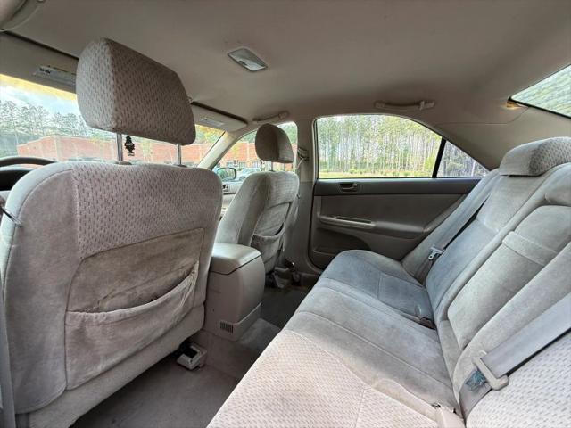 2004 Toyota Camry LE