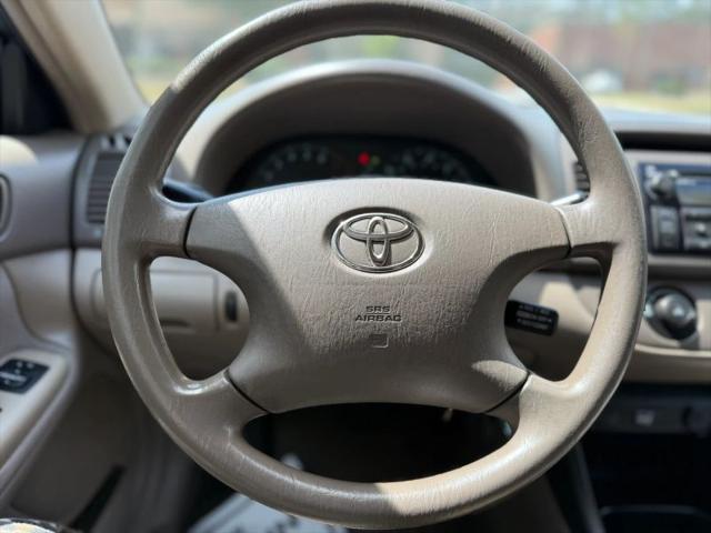 2004 Toyota Camry LE
