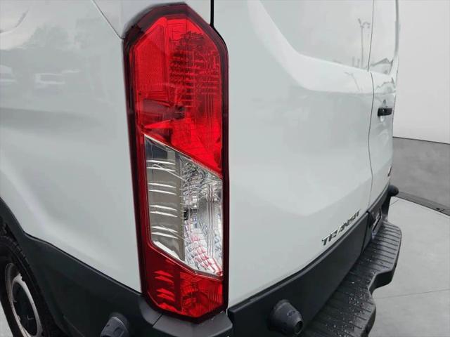 2018 Ford Transit w/Sliding Side Door w/LWB