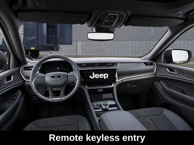 2026 Jeep Grand Cherokee L Altitude 4x2