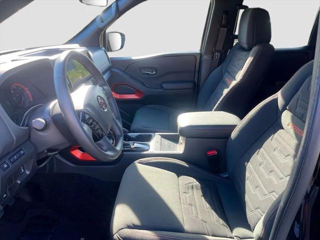 2025 Nissan Frontier Crew Cab PRO-4X 4x4