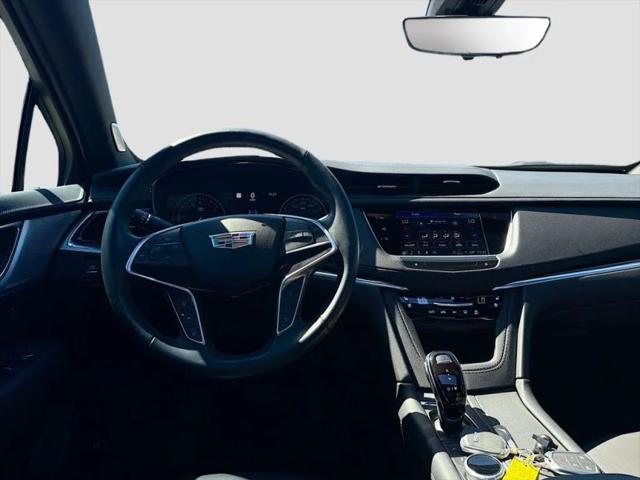 2024 Cadillac XT5 FWD Premium Luxury