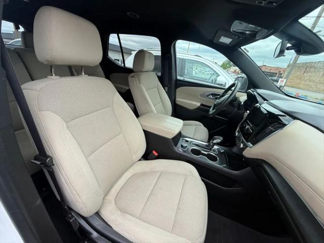 2022 Chevrolet Traverse FWD LS