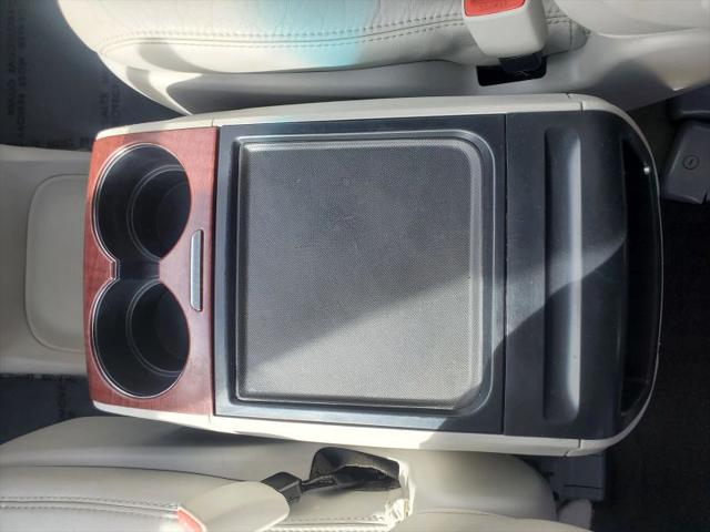 2012 Toyota Sienna XLE V6 8 Passenger