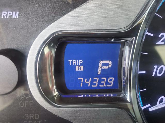 2012 Toyota Sienna XLE V6 8 Passenger