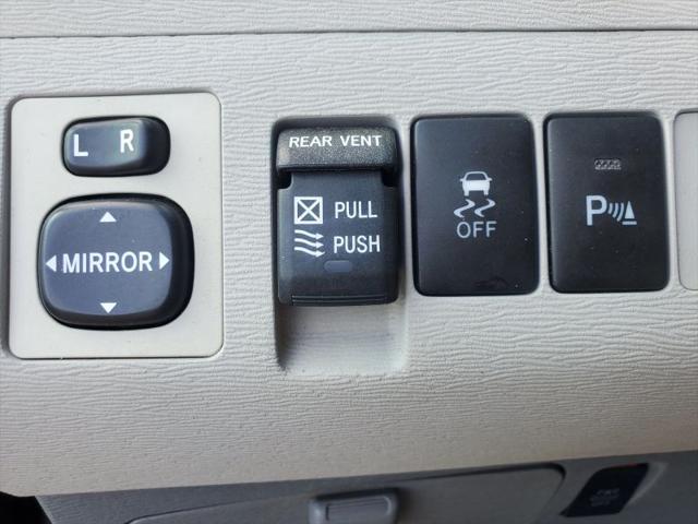 2012 Toyota Sienna XLE V6 8 Passenger