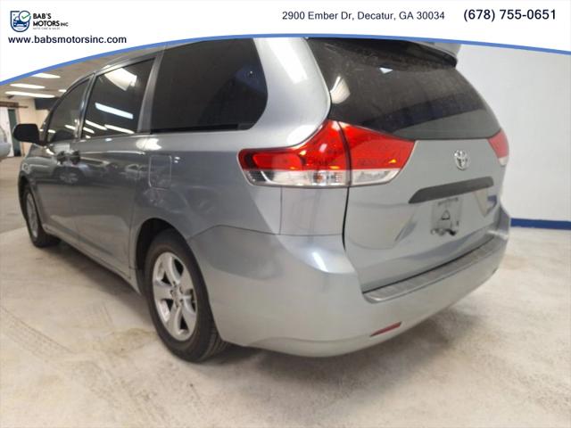 2011 Toyota Sienna Base V6