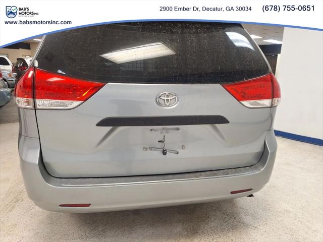 2011 Toyota Sienna Base V6
