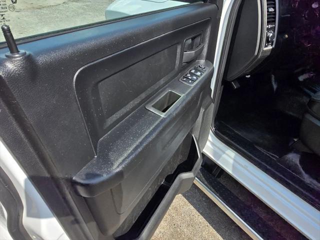 2022 Ram 1500 Classic Tradesman Crew Cab 4x2 5'7" Box