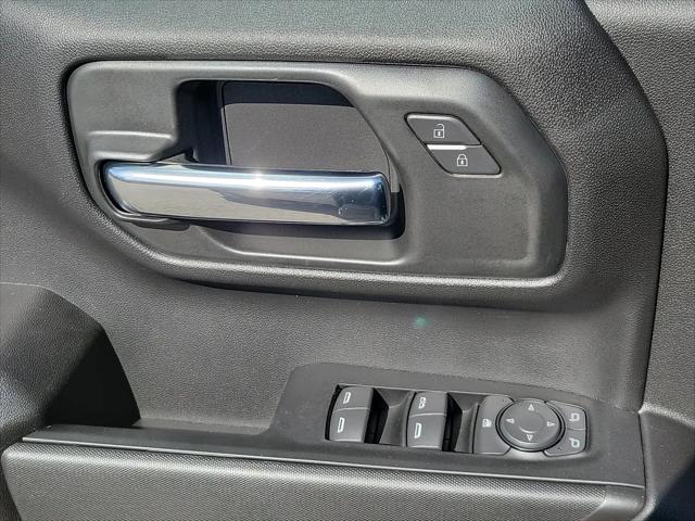 2026 GMC Sierra 1500 Double Cab, Standard Bed, Pro, 4WD