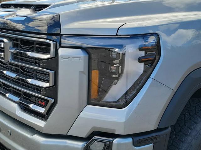 2026 GMC Sierra 2500HD Crew Cab, Standard Bed, AT4, 4WD
