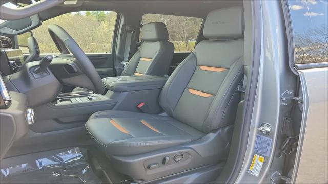 2026 GMC Sierra 2500HD Crew Cab, Standard Bed, AT4, 4WD