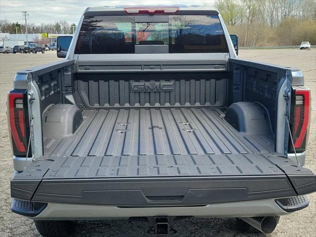 2026 GMC Sierra 2500HD Crew Cab, Standard Bed, AT4, 4WD