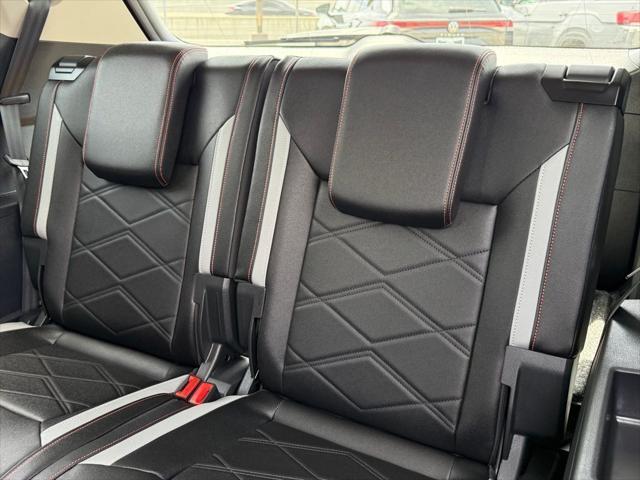 2026 Volkswagen Atlas Peak Edition