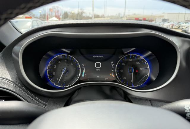 2026 Chrysler Pacifica Select AWD