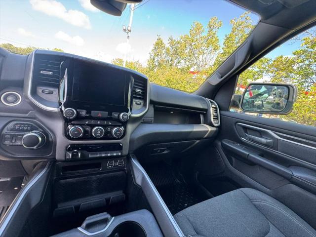 2020 Ram 1500 Big Horn Crew Cab 4x4 5'7" Box