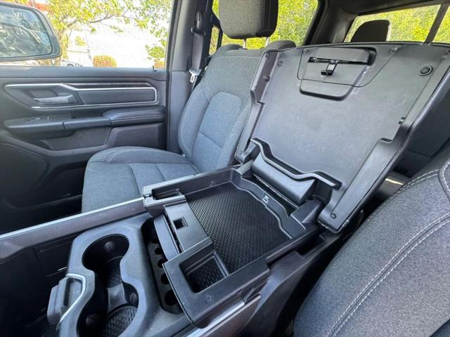 2020 Ram 1500 Big Horn Crew Cab 4x4 5'7" Box