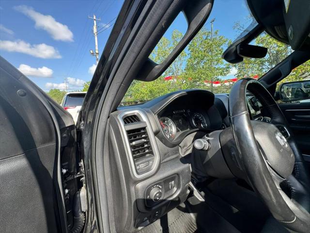 2020 Ram 1500 Big Horn Crew Cab 4x4 5'7" Box
