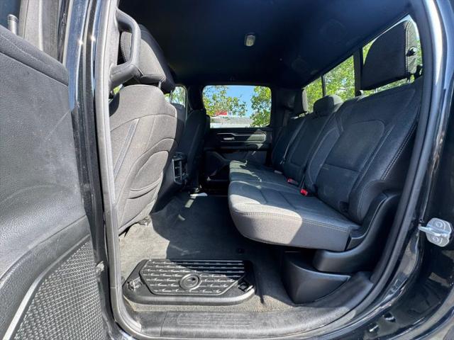 2020 Ram 1500 Big Horn Crew Cab 4x4 5'7" Box