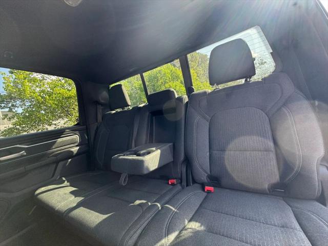 2020 Ram 1500 Big Horn Crew Cab 4x4 5'7" Box