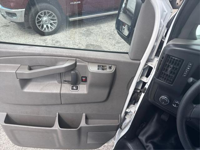 2023 GMC Savana Cargo RWD 2500 Regular Wheelbase Work Van