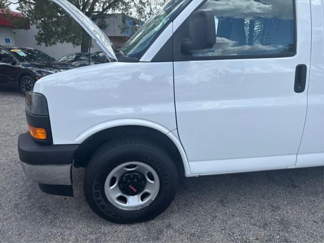 2023 GMC Savana Cargo RWD 2500 Regular Wheelbase Work Van