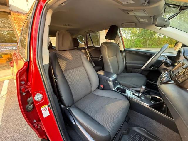 2016 Toyota RAV4 LE